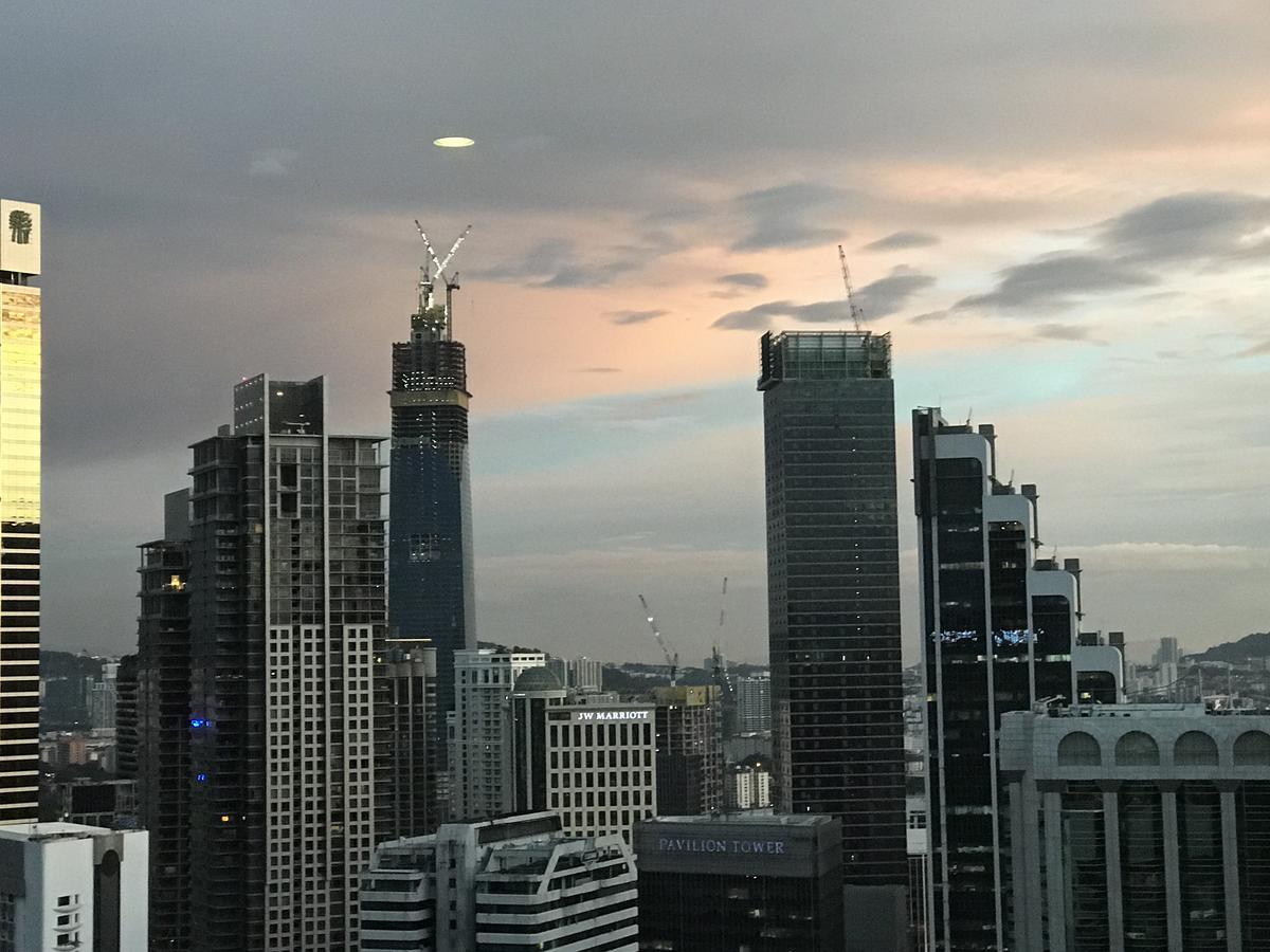 Soho Suites Klcc By Pnut Klcc View Kuala Lumpur Extérieur photo